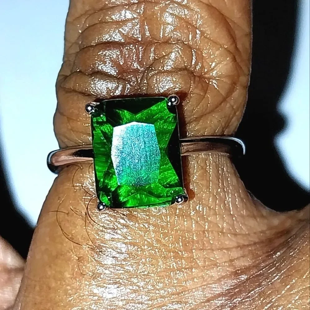 Ladies Emerald 925 Adjustable Promise Ring